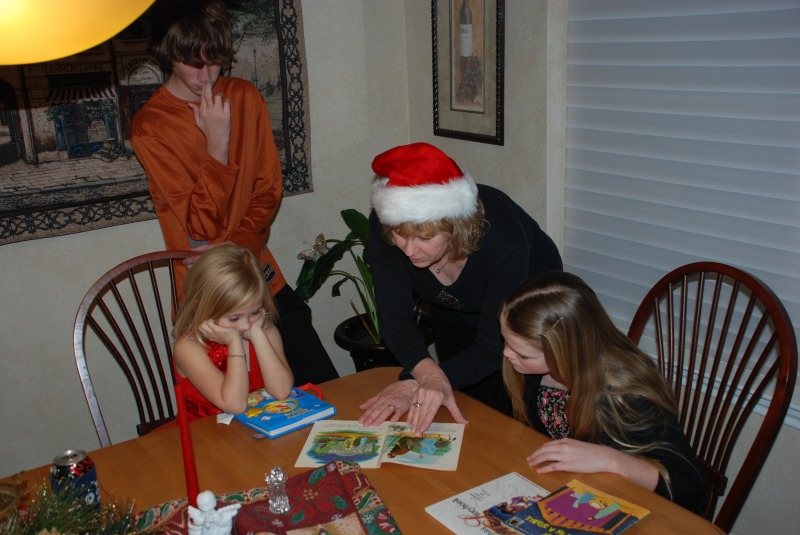 2013-12-23 20-32-54 Hildebrand Christmas.jpg